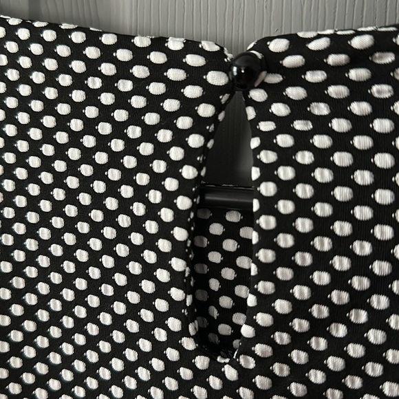 Philosophy Black and White Dot Puff Sleeve - Picture 7 of 7